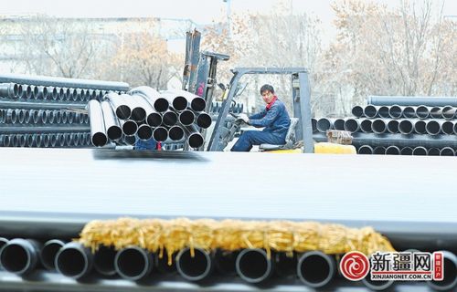 春耕時(shí)節(jié)農(nóng)資企業(yè)生產(chǎn)忙，技術(shù)開發(fā)驅(qū)動(dòng)農(nóng)業(yè)轉(zhuǎn)型升級(jí)